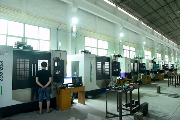 CNC machine in Shunhao Factory