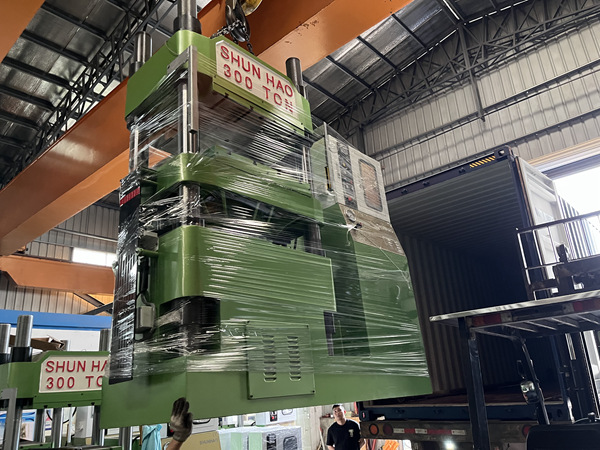 300 ton melamine ware compression machine