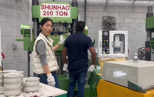 كيفية صنع أواني طعام من الميلامين عالية الجودة؟